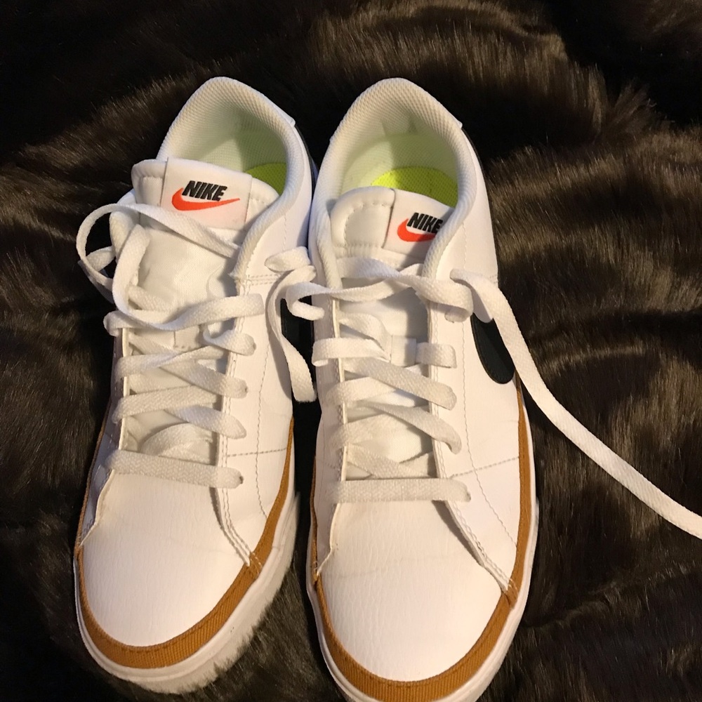 Nike court legacy shoes